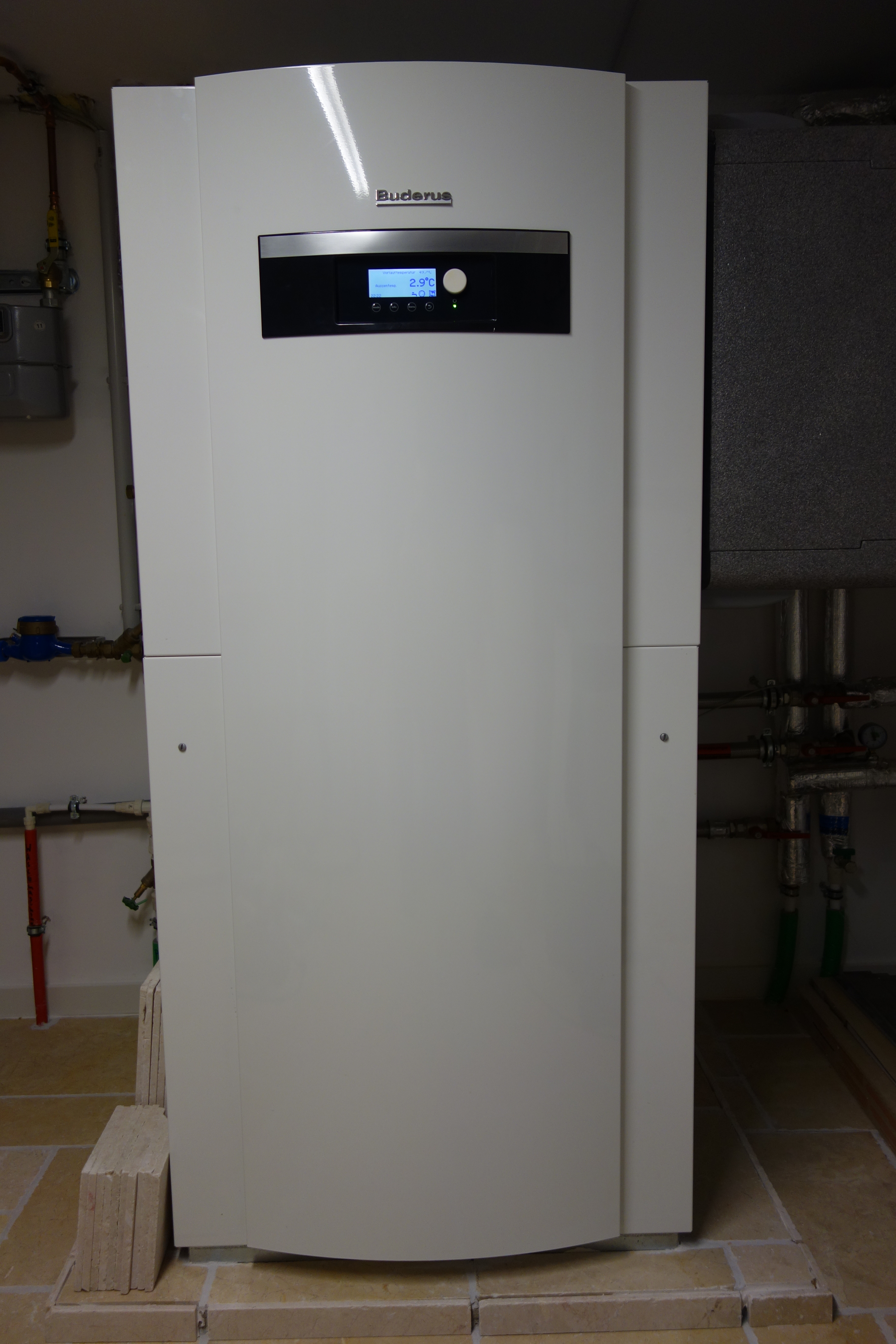 Bild 1: Buderus Logatherm WPL 12 IK