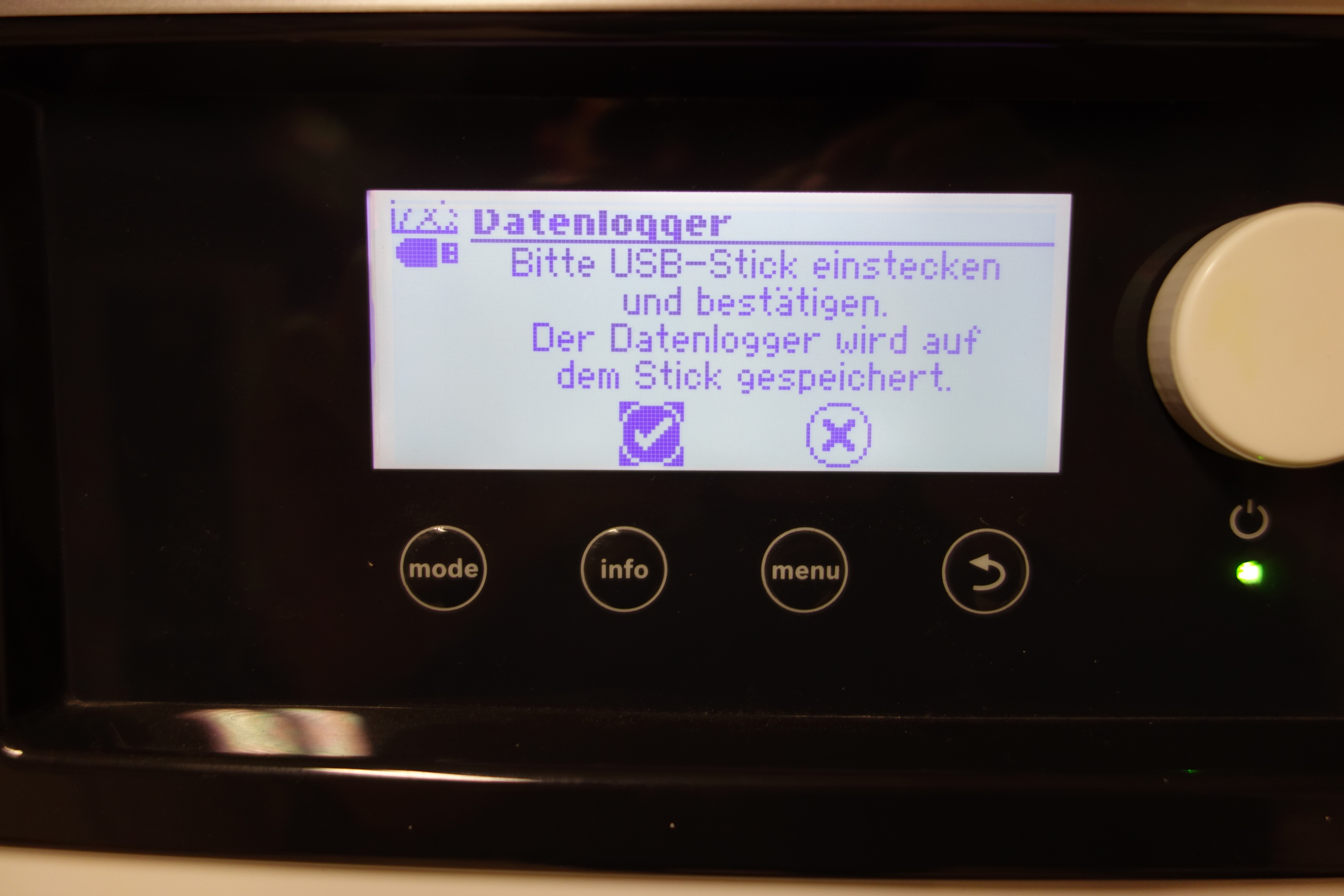 Bild 7: Datenlog soll auf USB-Stick geschrieben werden